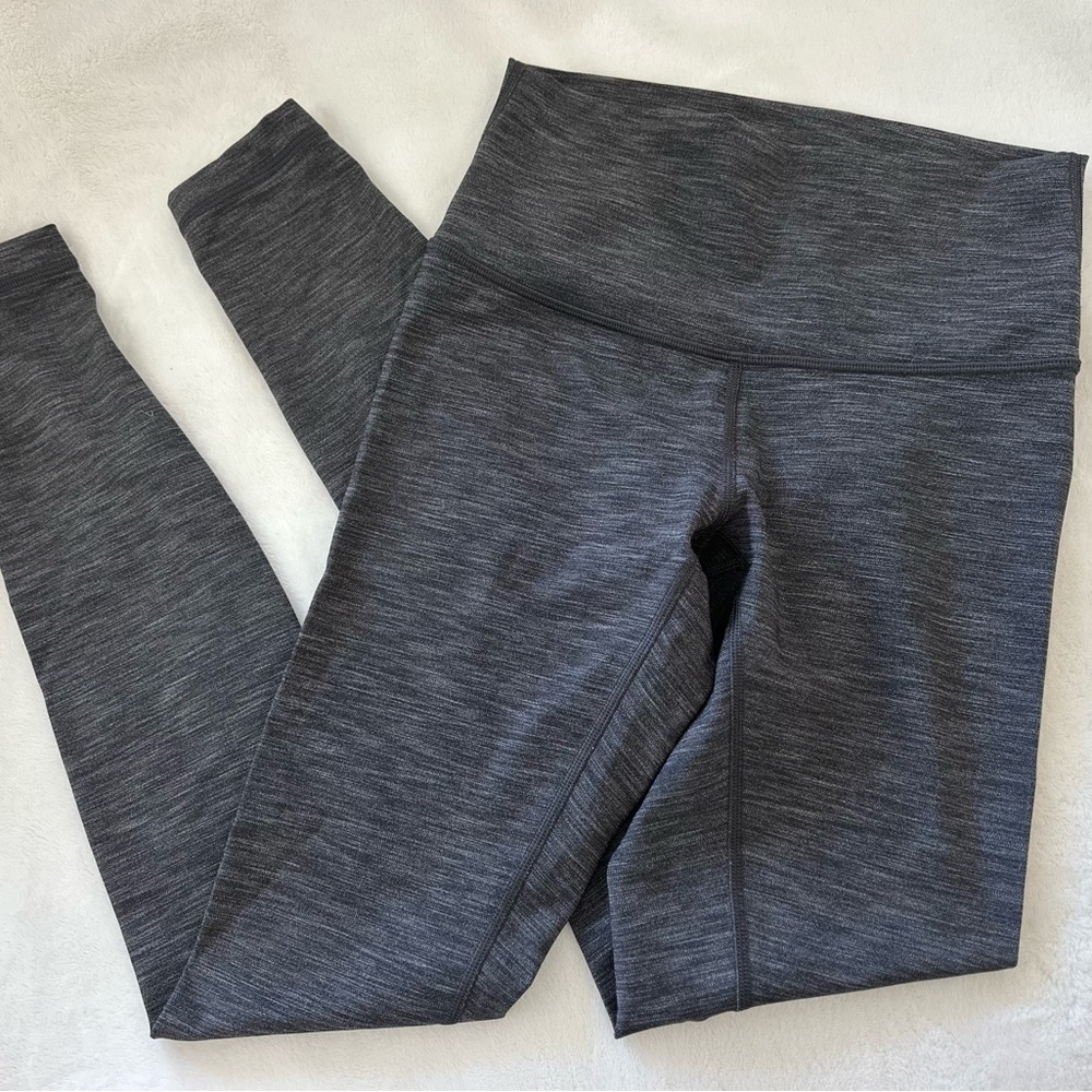 Lululemon Women’s Dark Grey Leggings Size 4